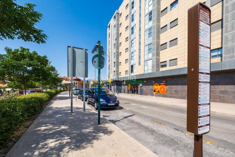 Foto e92c69a9-f7c0-4ad3-b497-3a7435b1580f. Terreno residencial en calle gustavo doré 12 solar zona campus salud en Armilla