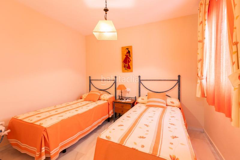 Foto 42a72e57-c08d-4795-8012-dc5526362fcf. Piso en calle rector salvador vila hernández 4 se vende piso en playa granada - en Motril