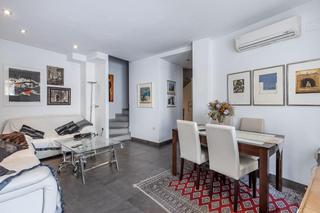 Casa a Carril de san cecilio 9. Se vende casa única en el realejo-granada