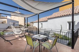Casa a Plaza obispo reyes 3. Se vende casa turistica con alta rentabilidad asegurada en la zu