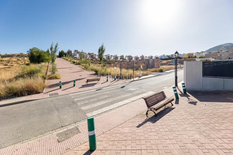 Foto 69a1311a-6db1-489c-bff6-66c178688f8f. Terreny residencial a calle puntal de las siete lagunas 35 a Dílar