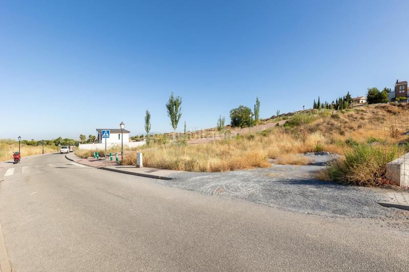 Foto b6f906a9-01e9-4b69-bd08-1a422cfb48f2. Terreny residencial a calle puntal de las siete lagunas 35 a Dílar