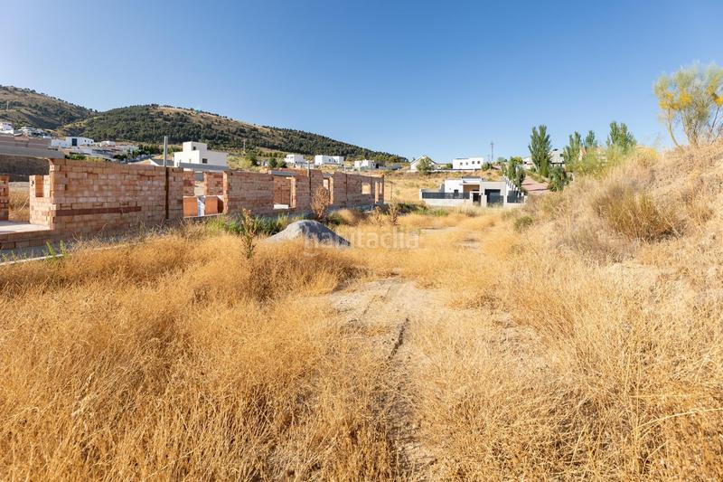 Foto d6ef9446-cbf7-42e9-a126-3a613907530b. Terreny residencial a calle puntal de las siete lagunas 35 a Dílar