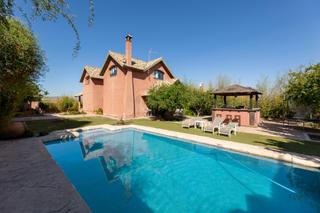 Xalet a Calle mulhacén 55. Se vende exclusivo chalet en cañadas del parque_dilar_granada