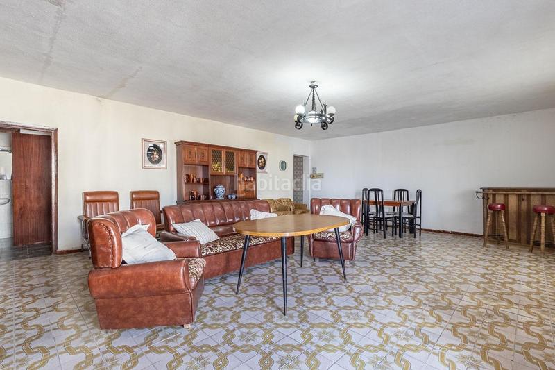 Foto 854ae3c5-e557-4bbf-91c4-5876323a9ff4. Casa en calle retama 5 se vende gran casa en almuñecar en Almuñécar