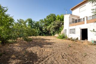 Masia a Calle pio x 2. Se vende casa con terreno en jatar_granada