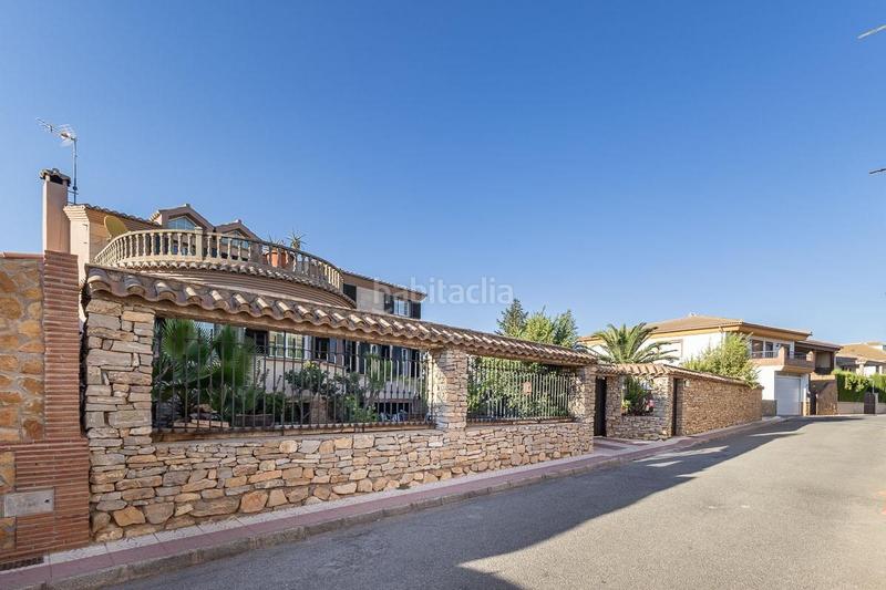 Foto 26ab3bf2-2361-4254-9bb7-b6e0addbc228. Chalet en calle almendros 15 se vende espectacular chalet _granada en Iznalloz