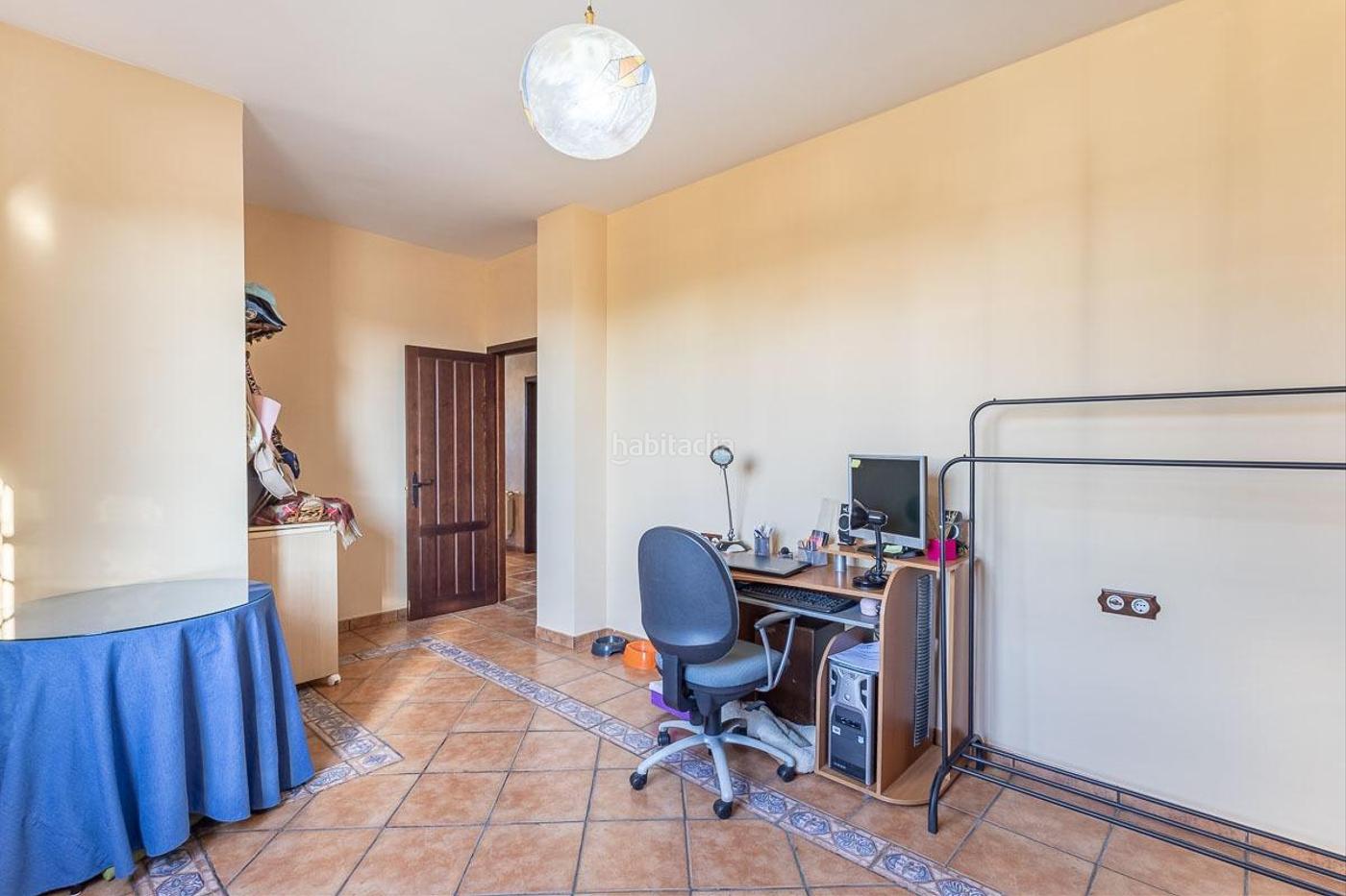 SE VENDE ESPECTACULAR CHALET en Iznalloz_Granada Iznalloz