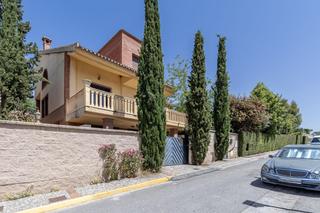 Chalet à Calle guadalquivir 9. Se vende chalet en cortijo del aire-albolete ( urb.atalaya)