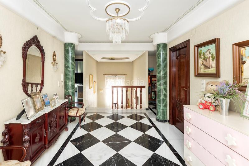 Foto 9075f505-7e39-4174-8d3f-36f6bf7b3dc8. Casa en calle profesor tierno galván 17 se vende unifamiliar en Santa Fe
