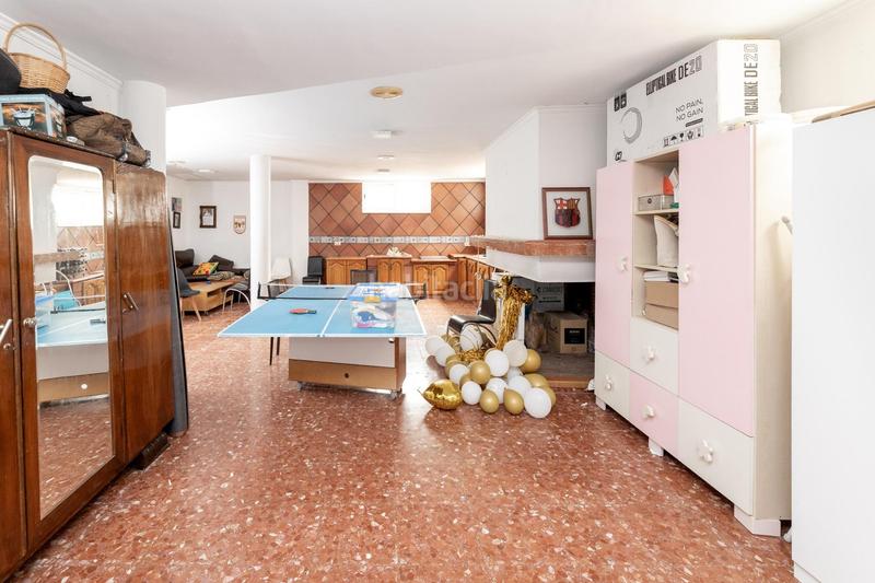 Foto db8a2cf3-682a-4f06-ad45-bdf2032067cd. Casa en calle profesor tierno galván 17 se vende unifamiliar en Santa Fe