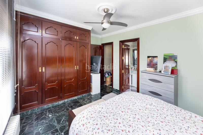Foto f4960332-48d9-471e-93b3-f16562ee2ee9. Casa en calle profesor tierno galván 17 se vende unifamiliar en Santa Fe