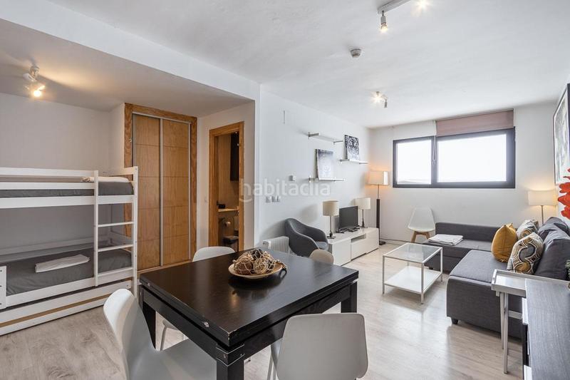 Foto 444f8975-0fa2-4043-9ae9-43c12ffd48c7. Apartamento en plaza pradollano s/n se vende apartamento en edificio monte gorbea! en Sierra Nevada