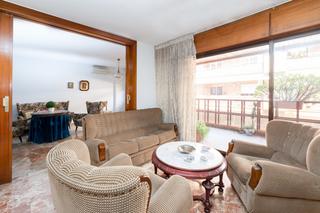 Pis a Calle rector marín ocete 10. Se vende piso 4 dormitorios con garaje en conctitucion_granada