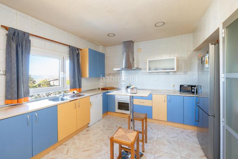 Foto 3301117d-4be6-4477-ab80-4b4e5ca32969. Chalet en calle cerro de las pipas 100 se vende casa en la zubia zona Cumbres Verdes en Zubia (La)