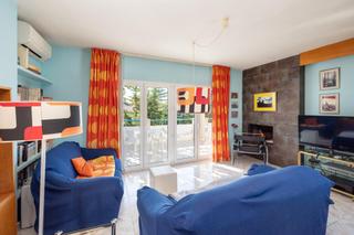 Chalet en Calle cerro de las pipas 100. Se vende casa en la zubia zona cumbres verdes
