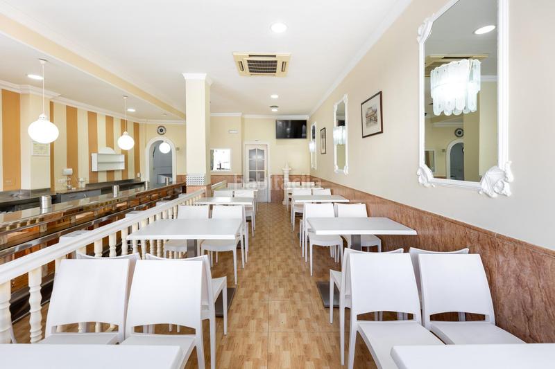 Foto 77be9dae-9dac-45d4-9f54-716dce2c5489. Local comercial en calle vizcaya 3 se vende cafeteria, en el centro , totalmente equipada y lista para abrir¡¡ en Armilla