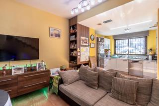 Maison à Calle burgos 2. Se vende casa en la parte baja de barrio de monachil