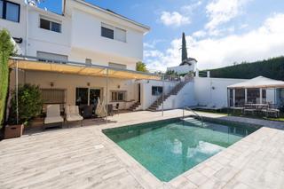 Xalet a Calle zoraya 7. Se vende espectacular chalet en el serrallo