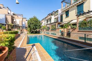 Casa a schiera in Calle Doctor López Font 38