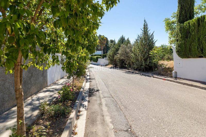 Foto f55d7d54-acc1-4db3-8ddf-f558887d86ed. Terreno residencial en paseo del fuego 12 se vende solar en urbanizacion parque del cubillas () en Albolote