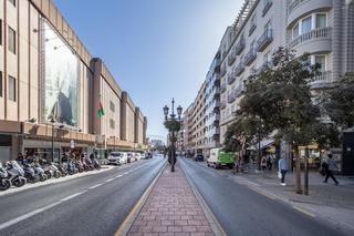 Appartement à Calle acera del darro 54. Se vende piso en acero del darro en zona granada centro