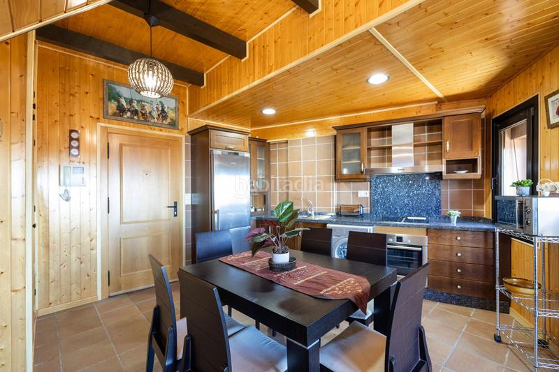 Foto a4700efb-7dde-40f4-b6c0-3ab06a282664. Appartement in calle de la fuente del tesoro 131 in Sierra Nevada