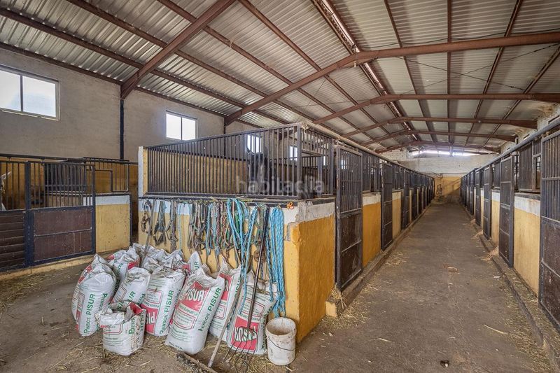 Foto 0854c900-980e-4fb2-b8d4-c5904229c764. Chalet en camino de la zubia 20 se vende fantástica villa con infinidad de posibilidades - ref. villazubia en Granada