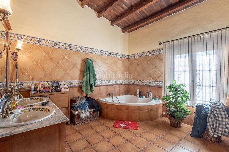 Foto 7f0a7119-e8c5-4c73-bce2-ed53732bf394. Chalet en camino de la zubia 20 se vende fantástica villa con infinidad de posibilidades - ref. villazubia en Granada