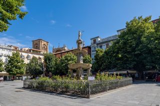 Edificio in Plaza de Bib-Rambla 7