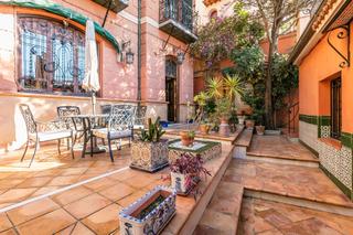 Xalet a Paseo de las palmas 3. Se vende casa en paseo de las palmas / familia o inversores