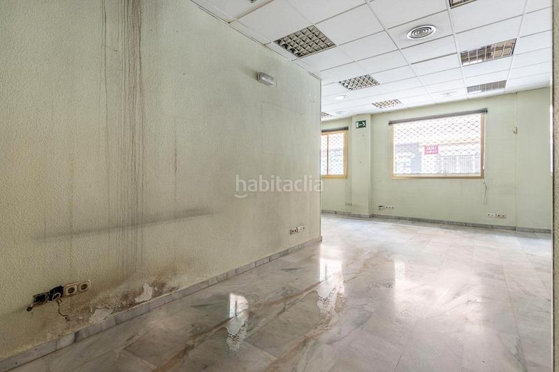 Foto 0446fe9e-1359-4312-a3ec-e46c294d1d77. Local comercial a avenida doctor oloriz 4 a Plaza de Toros Granada