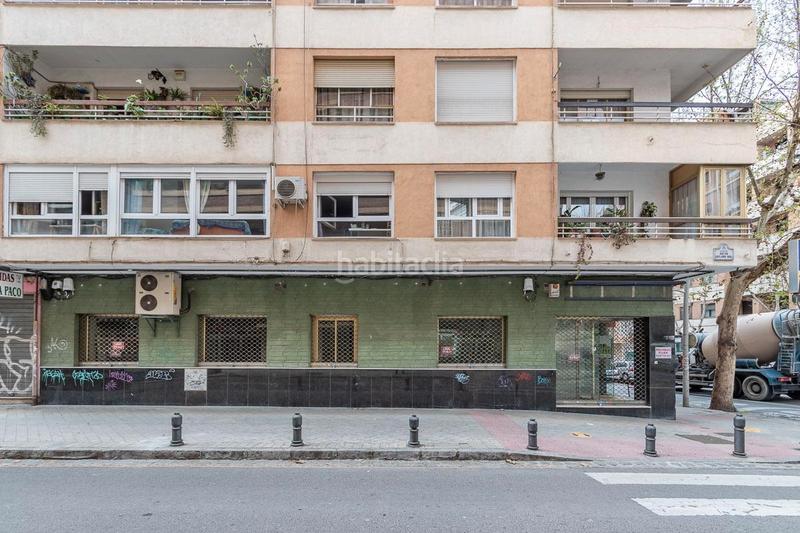 Foto 17ea2f05-0df3-4b05-b3a5-9f5ae75c98c4. Local comercial a avenida doctor oloriz 4 a Plaza de Toros Granada