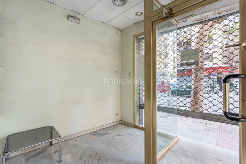 Foto e1b529f4-f96d-487b-a7a2-683aeea8d65d. Local comercial a avenida doctor oloriz 4 a Plaza de Toros Granada