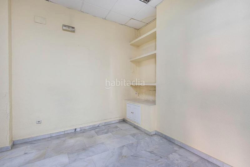 Foto e830d26e-bceb-4623-b123-b137a8694b6f. Local comercial a avenida doctor oloriz 4 a Plaza de Toros Granada