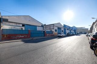 Bâtiment à usage industriel à Plaza industrial los álamos 8. Se vende nave industrial en atarfe con posibilidad de ampliación