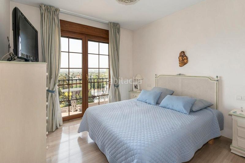 Foto ddb12b78-0c36-42ab-b3d5-48f70d9a97c3. Casa en avenida loaysa 2 se vende villa de lujo en huetor vega zona entrada en Huétor Vega