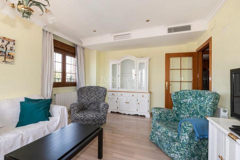 Foto ee1f32b9-787c-445a-9a8c-8f4ea6b272a6. Casa en avenida loaysa 2 se vende villa de lujo en huetor vega zona entrada en Huétor Vega