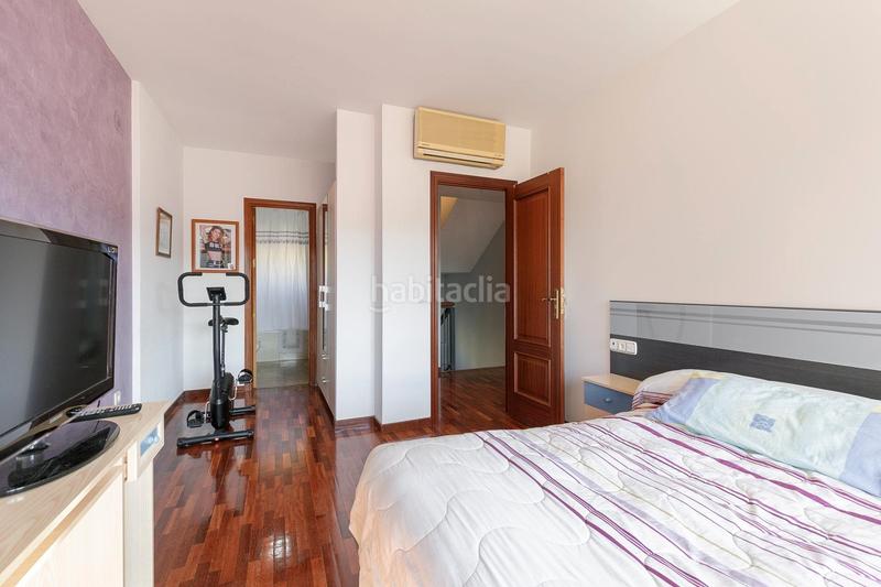 Foto 9e853de4-da6a-454a-9bb3-a3261a335c60. Maison jumelée dans calle sala dos hermanas 132 dans Granada