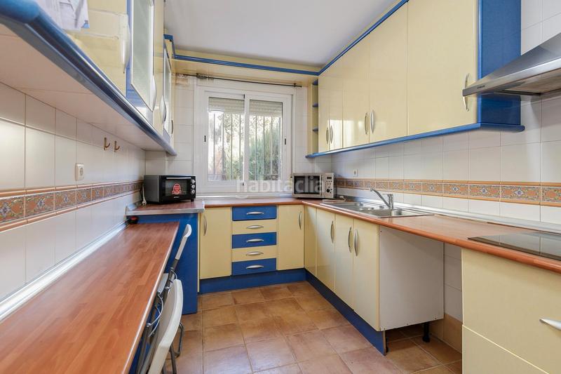 Foto d55bb7da-9b4d-4c97-8b0d-fc5865a32a1e. Maison jumelée dans calle sala dos hermanas 132 dans Granada