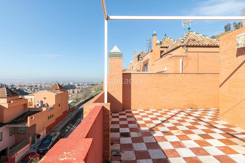 Foto f3080be3-2340-4d40-8e32-9561023e7bc4. Maison jumelée dans calle sala dos hermanas 132 dans Granada