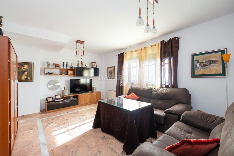 Foto 3f924a11-c03d-42a6-94c6-764b163cba2d. Chalet en avenida luis javier rodriguez salas 177 se vende chalet independiente de 4 dormitorios en nuevo . seminuevo en Jun