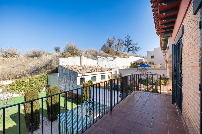 Foto 4e75cc02-6412-4f29-8389-d0dbaaf26e11. Chalet en avenida luis javier rodriguez salas 177 se vende chalet independiente de 4 dormitorios en nuevo . seminuevo en Jun