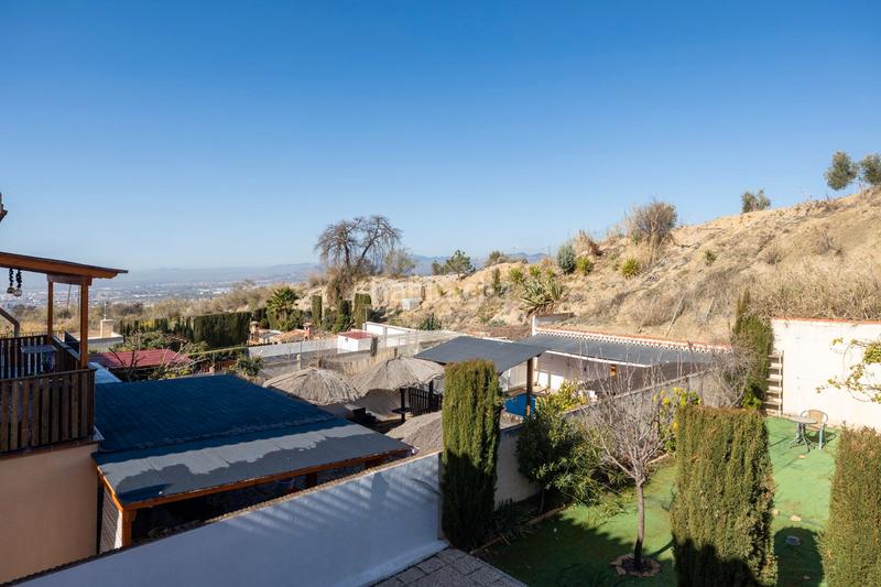 Foto 62b1fe21-b494-4a18-b8ad-4142b1710827. Chalet en avenida luis javier rodriguez salas 177 se vende chalet independiente de 4 dormitorios en nuevo . seminuevo en Jun
