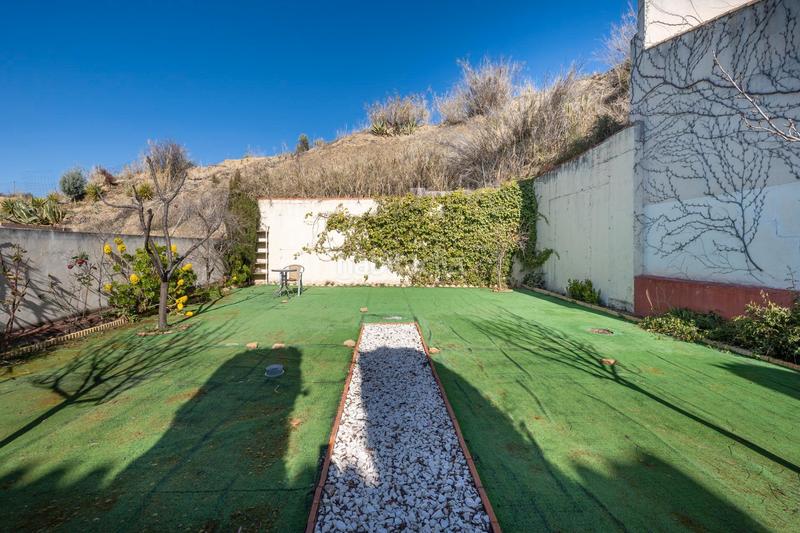 Foto d997e2e0-fef1-4ce2-903f-8b44474a3923. Chalet en avenida luis javier rodriguez salas 177 se vende chalet independiente de 4 dormitorios en nuevo . seminuevo en Jun