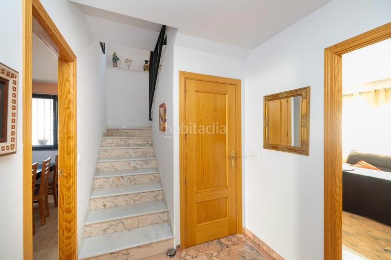 Foto f8b7f1ef-a677-450f-8aa1-e740cbe63549. Chalet en avenida luis javier rodriguez salas 177 se vende chalet independiente de 4 dormitorios en nuevo . seminuevo en Jun