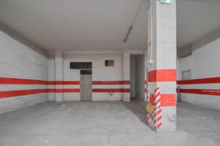 Parking coche en Calle marqués de mondéjar 19. Se vende plaza de aparcamiento céntrica - oportunidad de inversi
