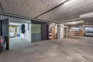 Aparcament cotxe a Calle laurel 11. Se vende amplio garage en armilla_granada