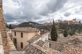 Building in Calle aljibe de trillo 23. Se vende edificio con vistas panorámicas a la alhambra_granada
