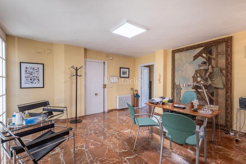 Foto b2019390-8234-4221-8330-3d278c6dcaf3. Piso en calle acera del darro 80 se vende piso unico en pleno centro en Granada